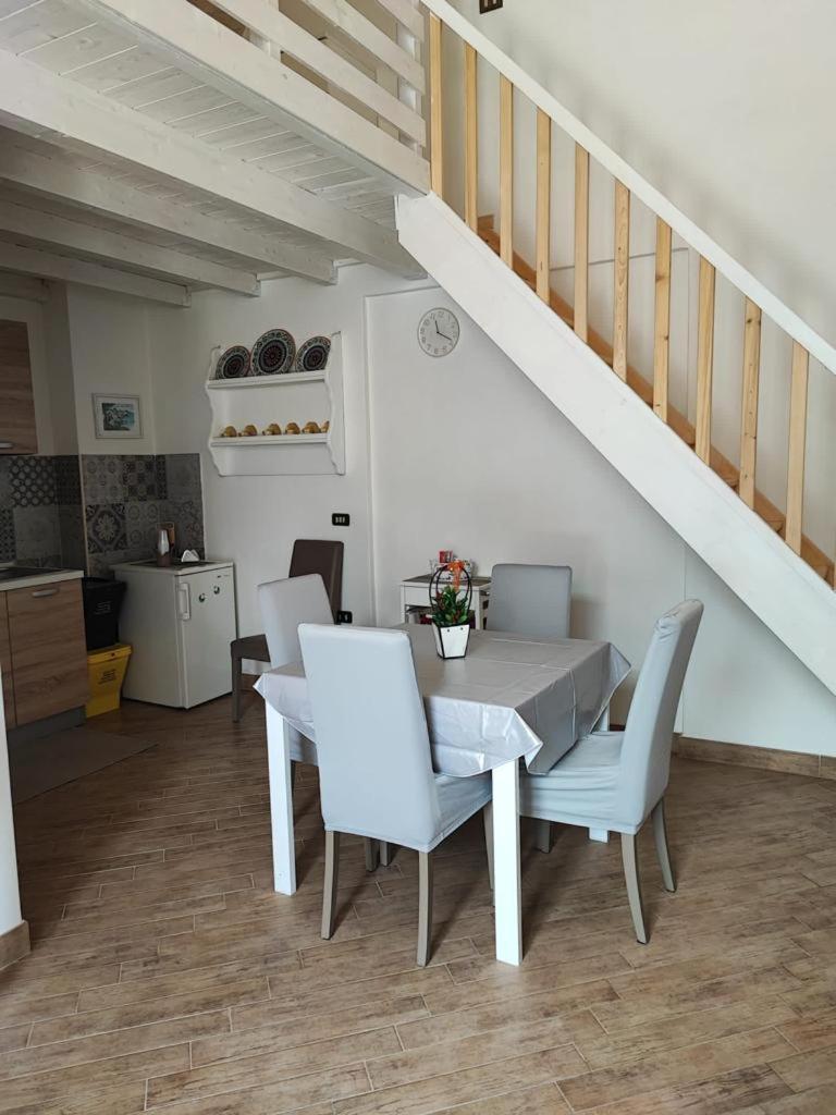 Apartamento Greta Viola House Squinzano Exterior foto