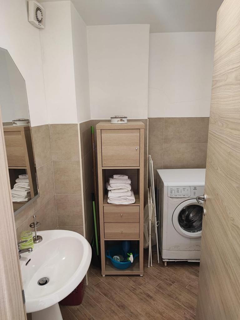 Apartamento Greta Viola House Squinzano Exterior foto